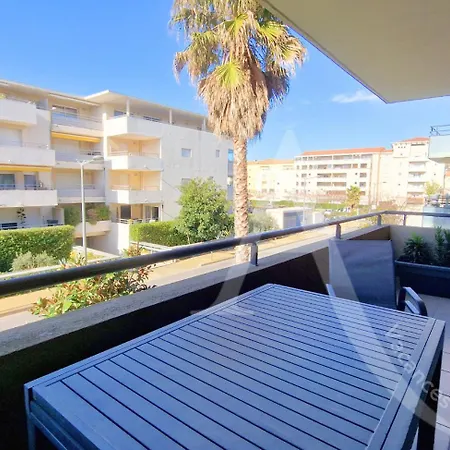 012 Grand T3 Avec Clim, Garage, Piscine, Wifi Apartamento