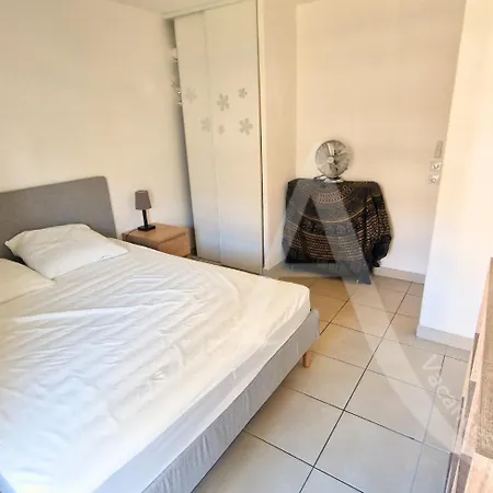 Apartamento 012 Grand T3 Avec Clim, Garage, Piscine, Wifi