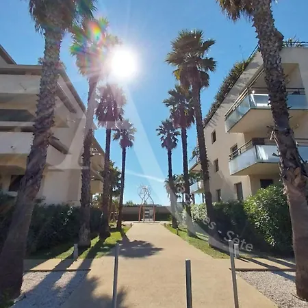 012 Grand T3 Avec Clim, Garage, Piscine, Wifi Apartamento *